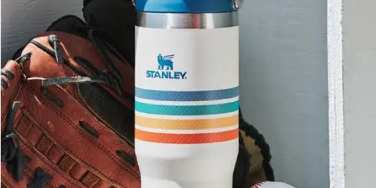 Stanley IceFlow手提吸管杯｜保冷48小時+可堆疊設計全攻略