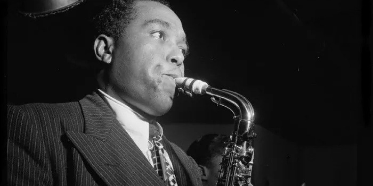 10 Greatest Tenor Saxophone Players Ever