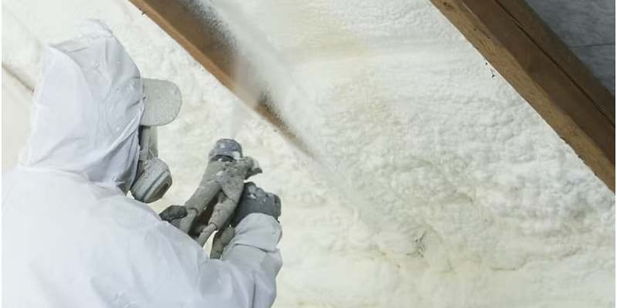 Why Spray Foam Insulation Is Ideal for Attic Rafters in Harsh Weather Conditions