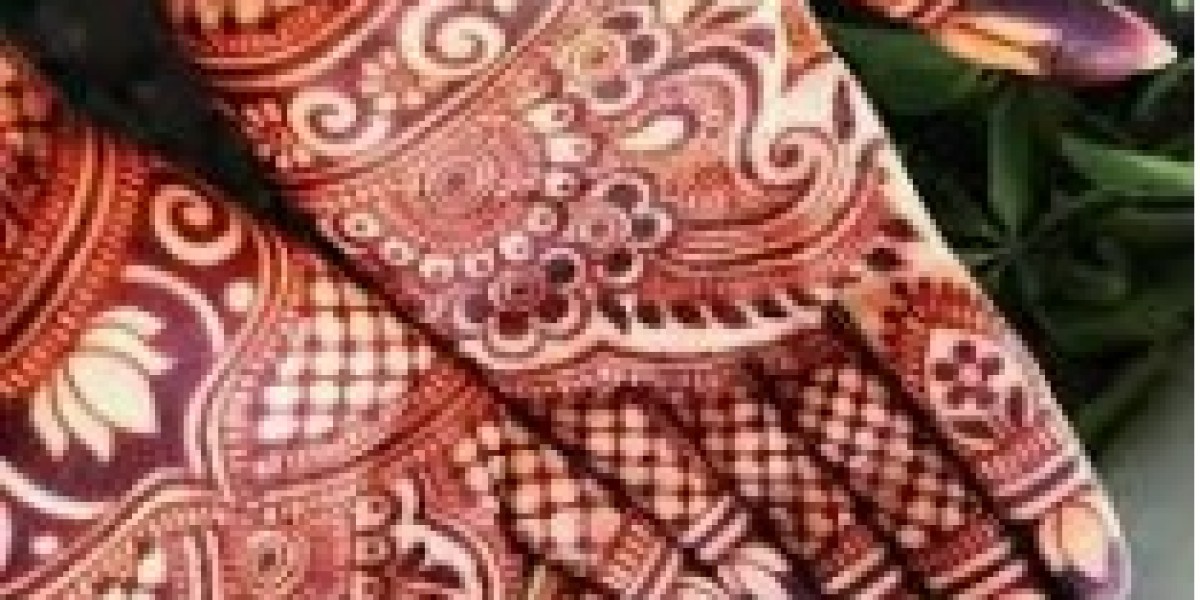 Discover the Natural Goodness of Organic Henna Powder for Hair