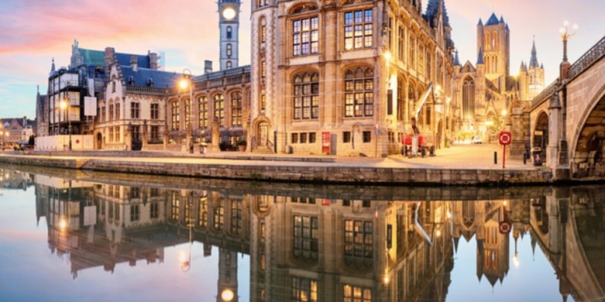 What are the living costs for students in Belgium?