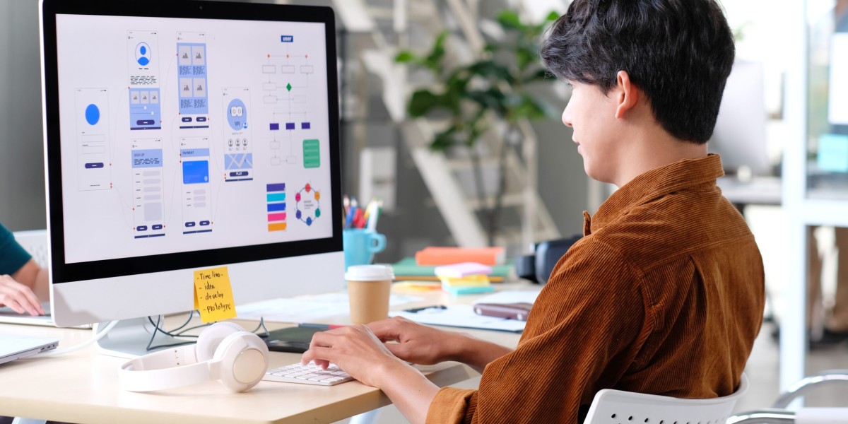 Website Design & Development: Boost Your Online Presence in 2025