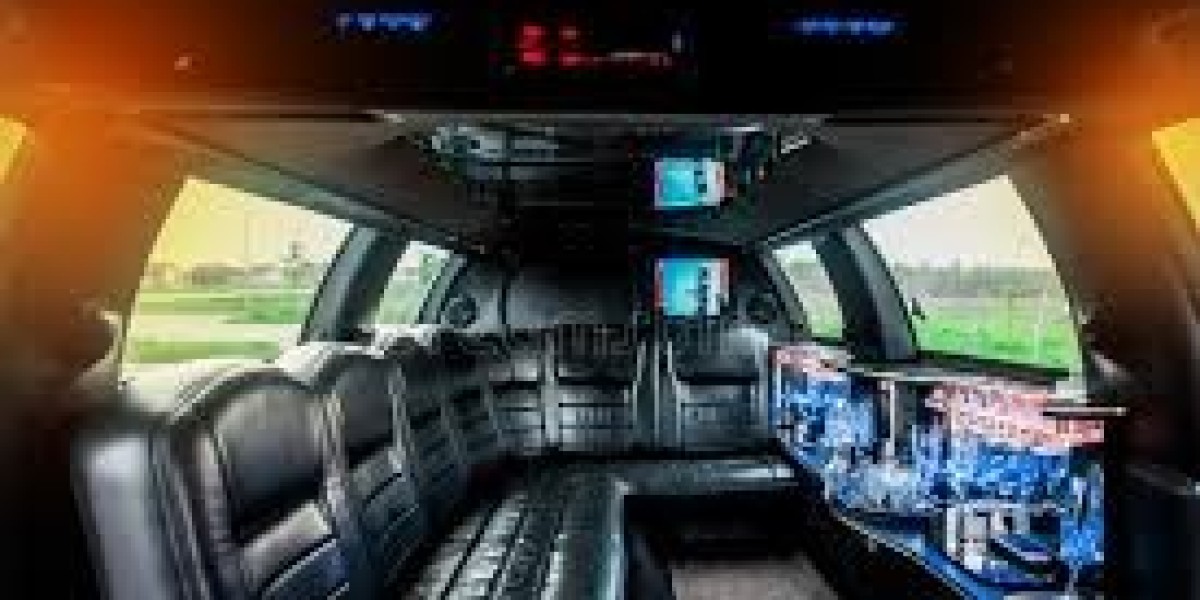 How Long Are Limos? A Guide to Limousine Lengths and Types