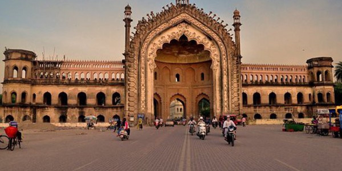 Chandigarh To Lucknow Taxi