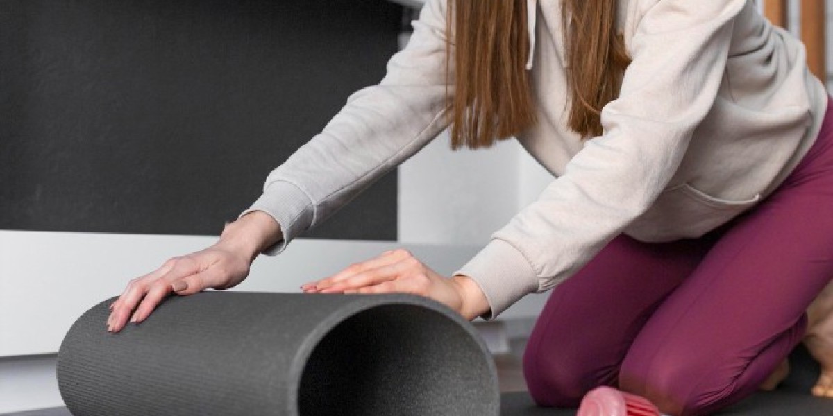The Role of Wearables and Smart Mats in Modern Yoga