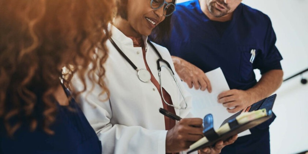 Doctor at Home in Dubai: How Telemedicine Complements It
