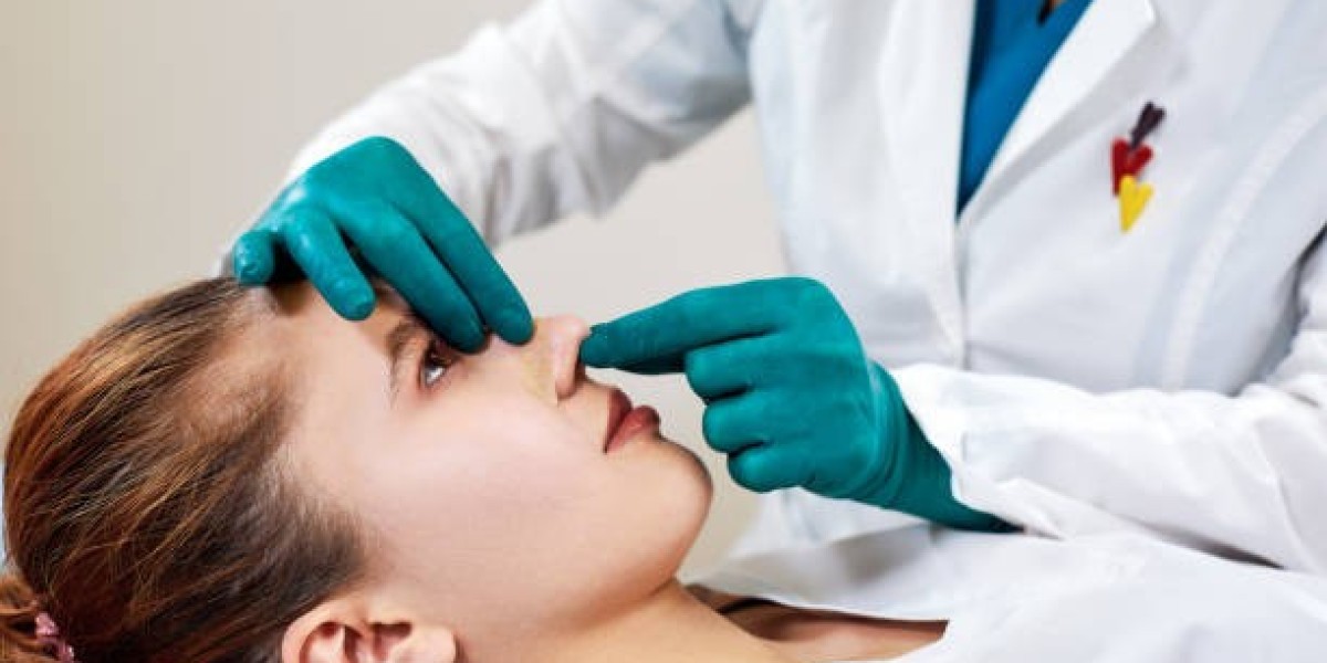 الجراحات التجميلية وتأثيرها على الحياة الاجتماعية