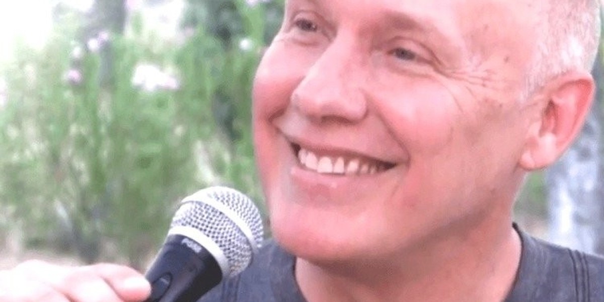The Relationship Between Science and Spirituality in David Hoffmeister’s Work