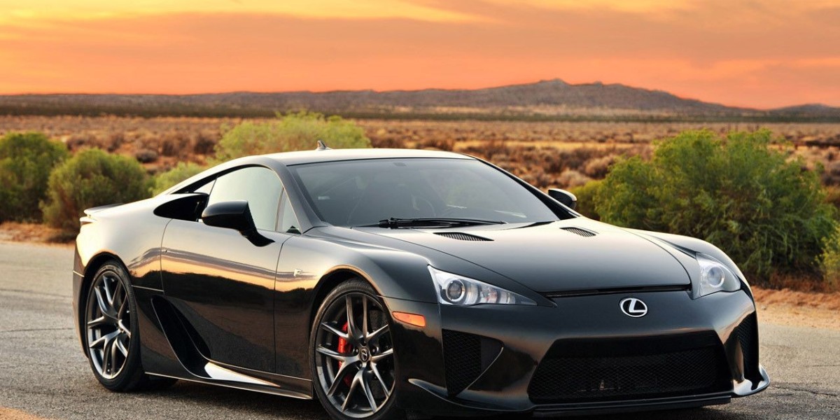 Cultural Etiquette for Drivers in Dubai: What Rental Car Users Should Know