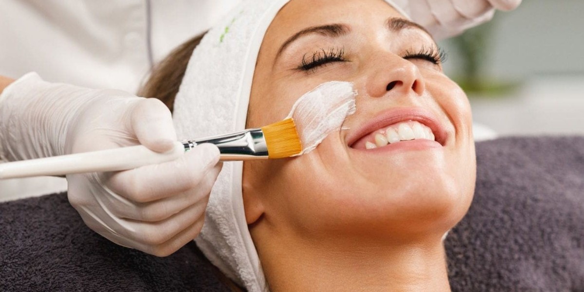 How Deep Cleansing Facial Enhances Skin Tone?