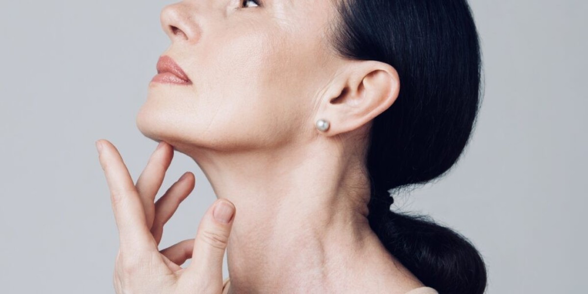 Does Nefertiti Lift Work for Sagging Jowls?