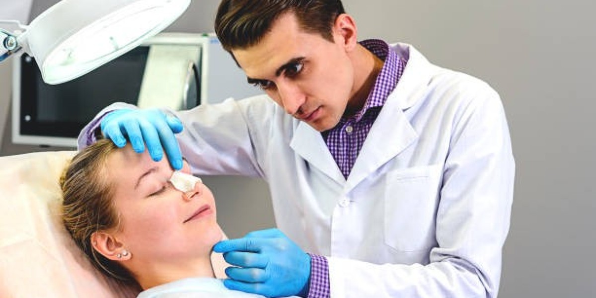 What to Expect During a Rhinoplasty Consultation?