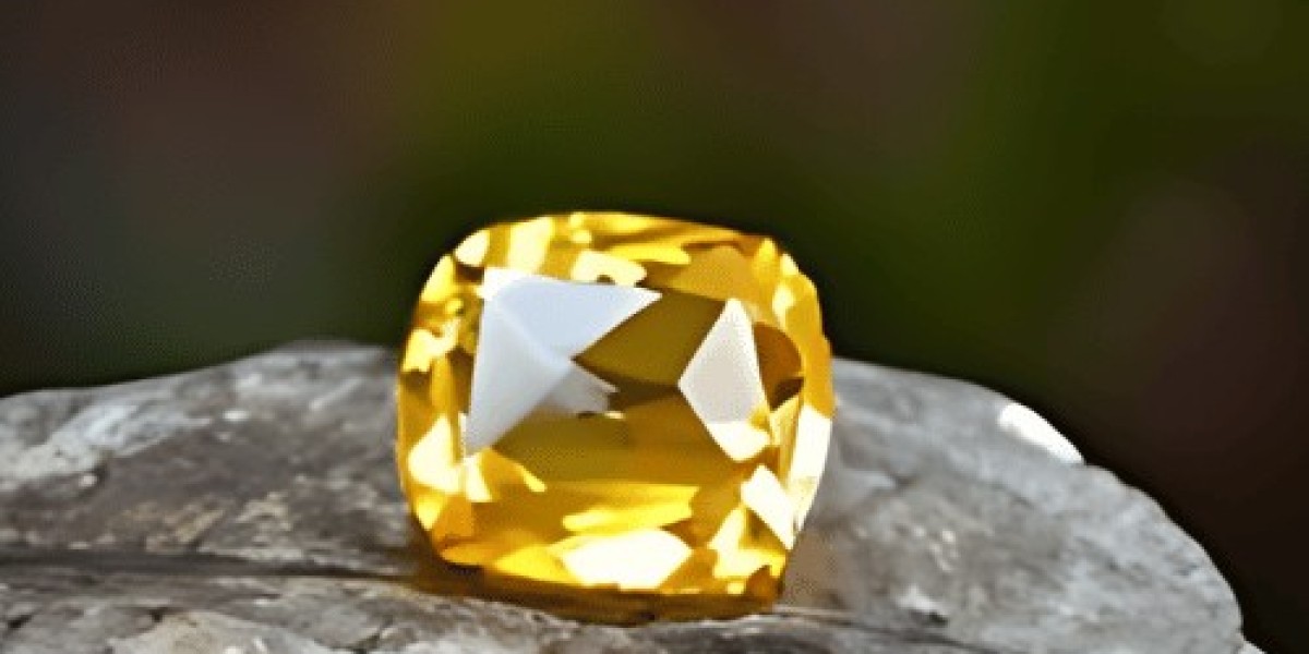 Top 7 Benefits of Wearing a Yellow Sapphire Gemstone