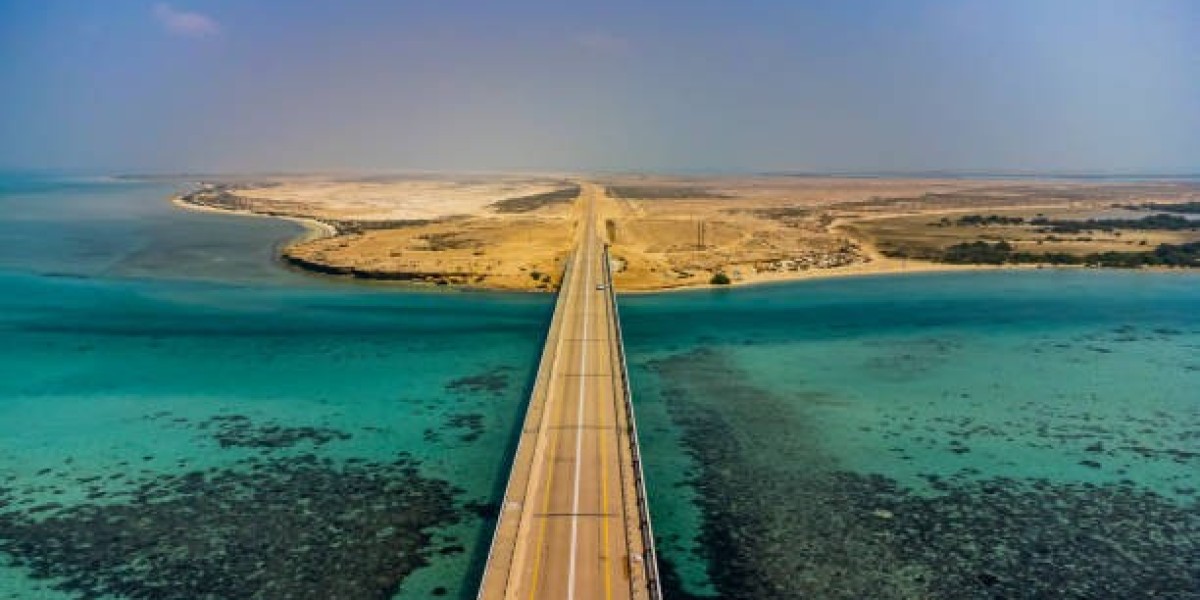 Where to Stay and What to Explore on a Luxury Trip to Saudi Arabia
