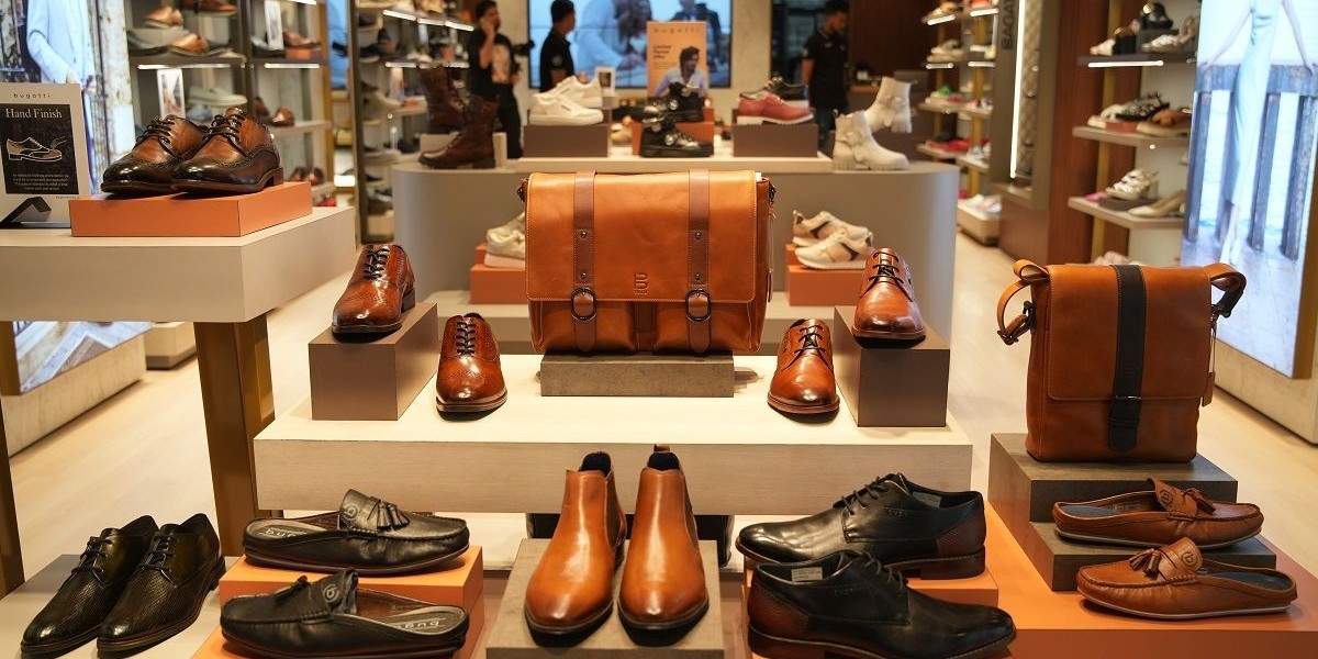 Saudi Arabia Luxury Footwear Market Detailed Report 2025-2033: Trends & Opportunity