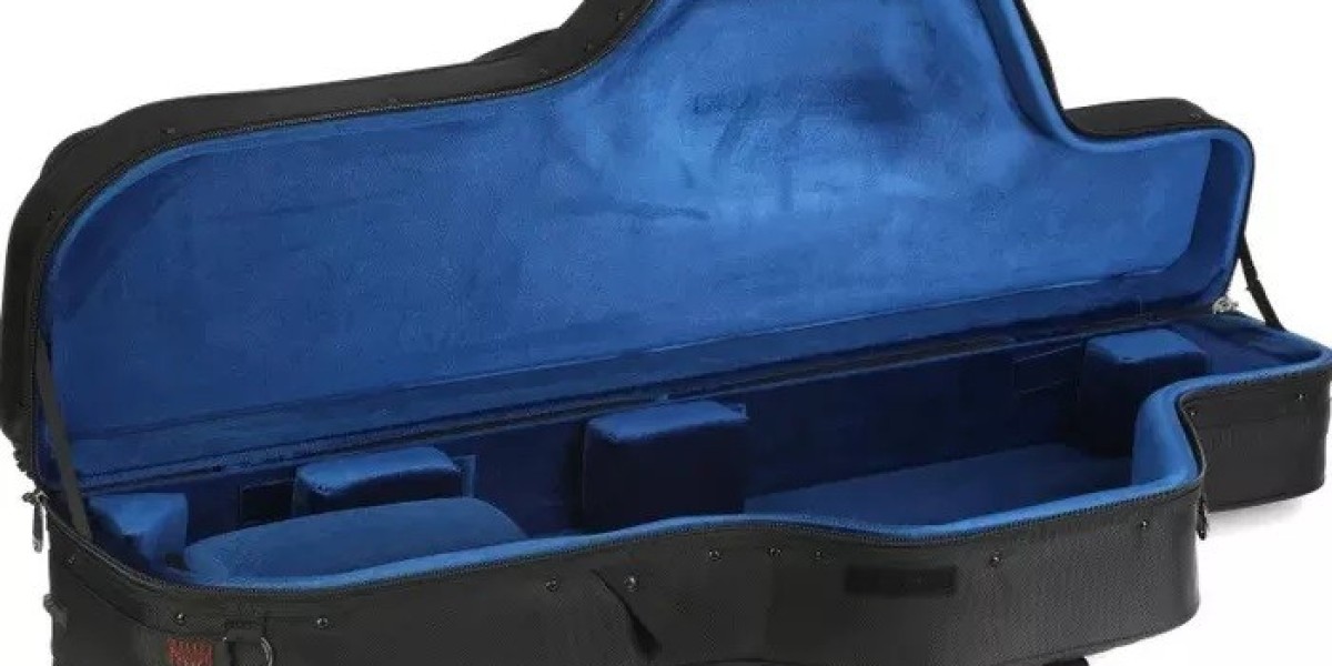 Best Baritone Saxophone Case Reviews & Tips
