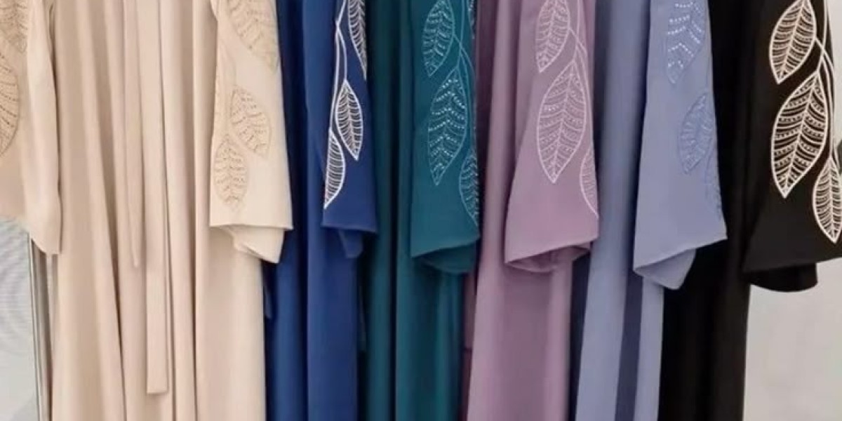 Abaya for Women Online – A Complete Guide to Modern Modesty and Elegance