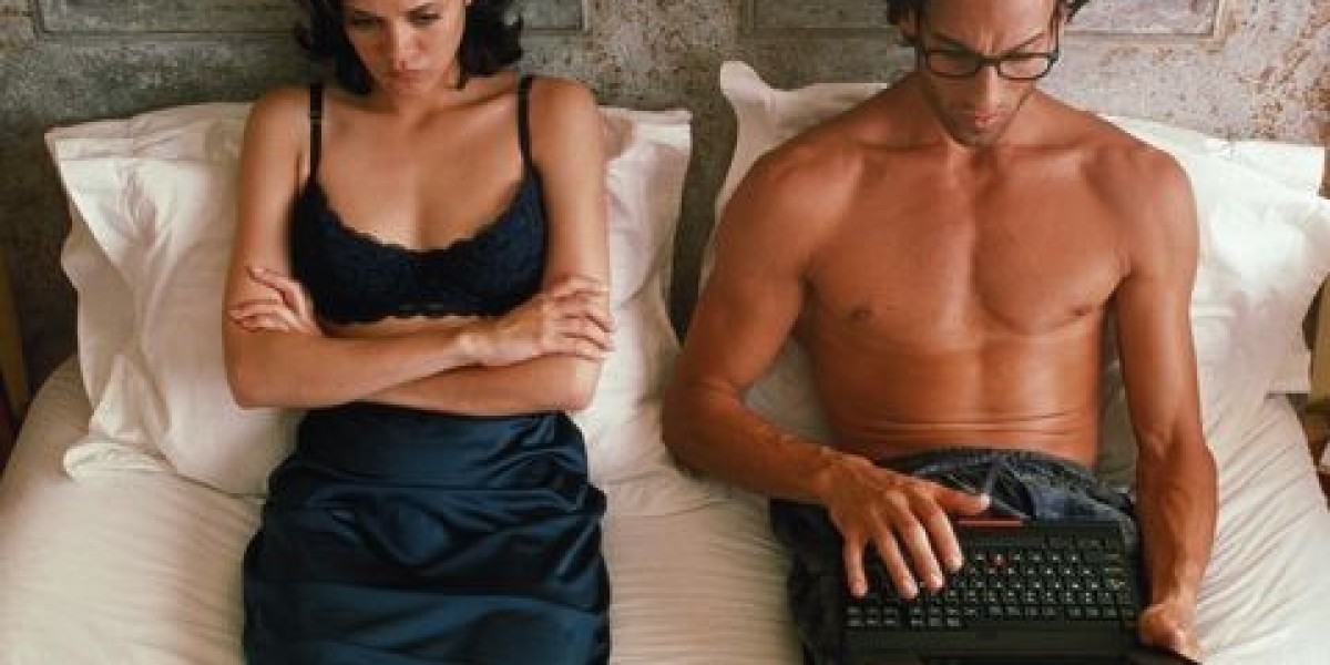 Exploring Intimacy: The Role of a Sexologist in Riyadh