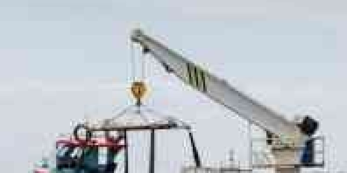 Opportunities and Challenges in Offshore Salvage Services