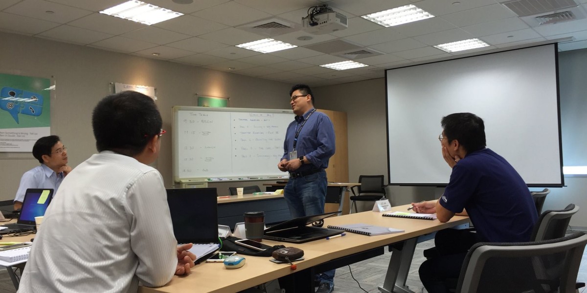 Mastering the Training Cycle: A Comprehensive Train the Trainer Seminar