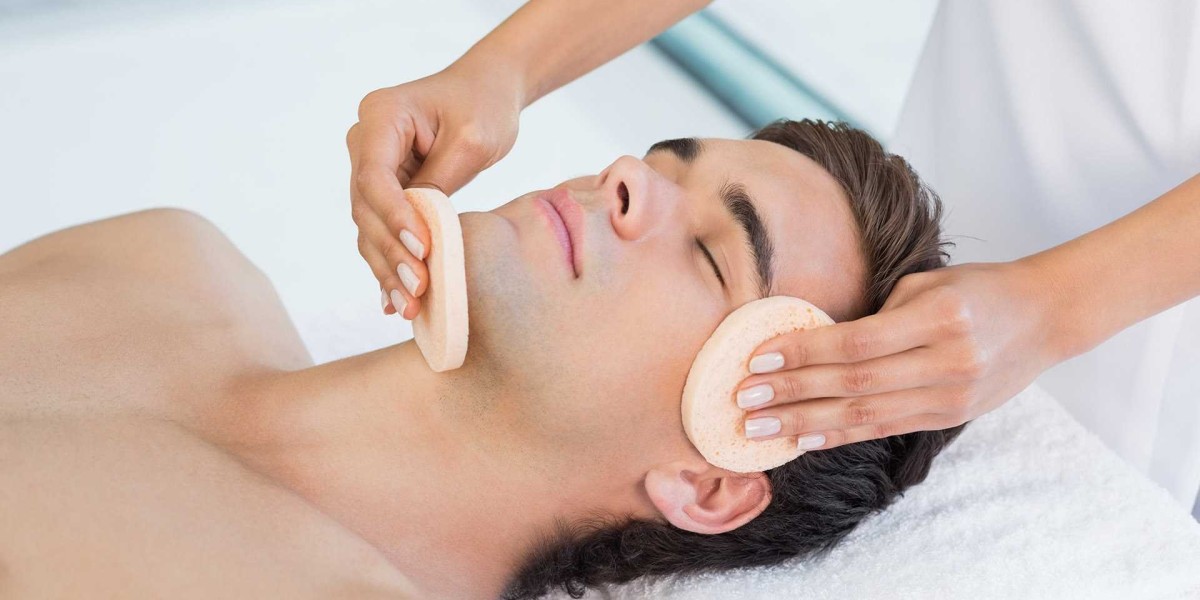 Stay Sharp and Smooth with Men’s Facial Treatment in Dubai