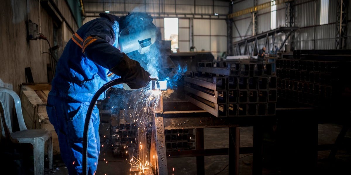 The Best Blue-Collar Jobs for Work-Life Balance in 2025