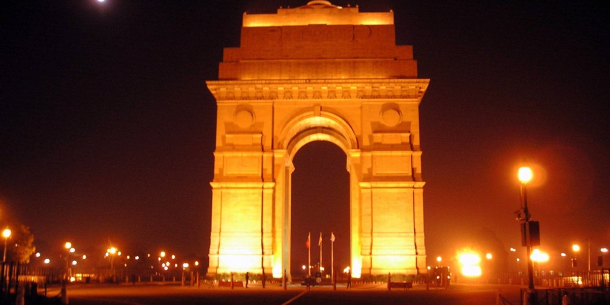 Chandigarh To Delhi Taxi