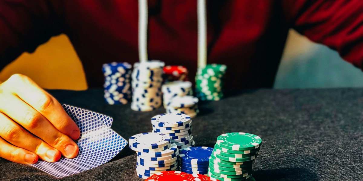 The Evolution of Online Casino Bonuses: Strategies for Maximizing Player Benefits in 2025