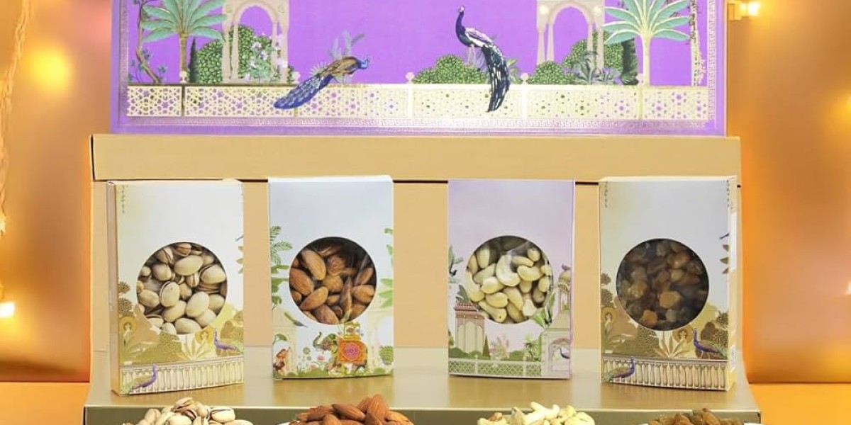 Premium Gift Hamper Boxes by Eat Anytime – A Thoughtful Gesture for Every Occasion