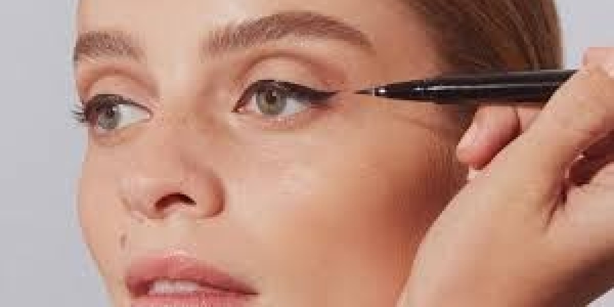 Eyeliner Market Growth Strategic Moves: Key Tactics Shaping Competitive Advantage Globally