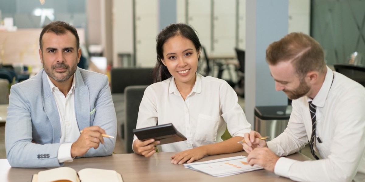 Looking to Expand Without Legal Hassles? Should You Hire an Employer of Record?