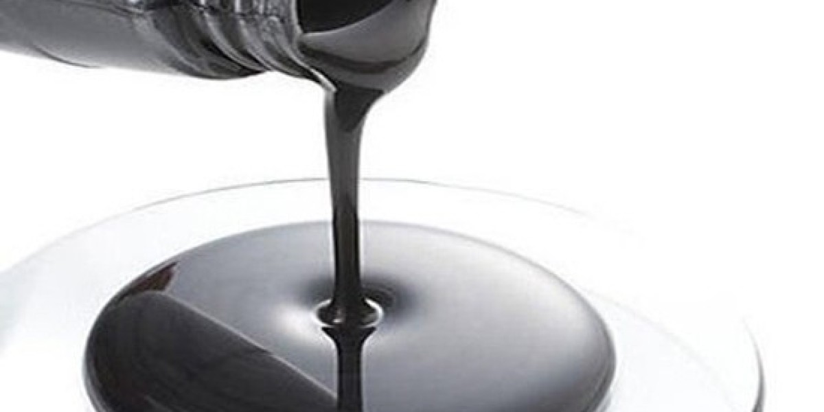 Bunker Fuel Market Dynamics Reflect Rising Regulatory Pressures and Diversified Fuel Strategies