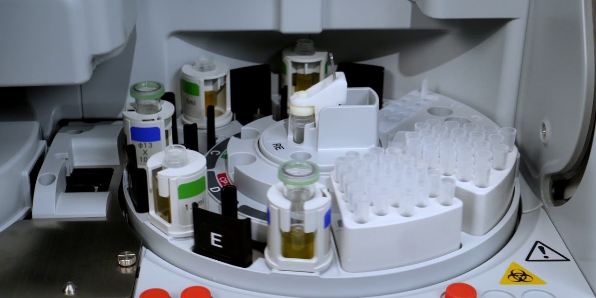 Clinical Chemistry Analyzers Market Growth and Strategic Insights 2025-2032