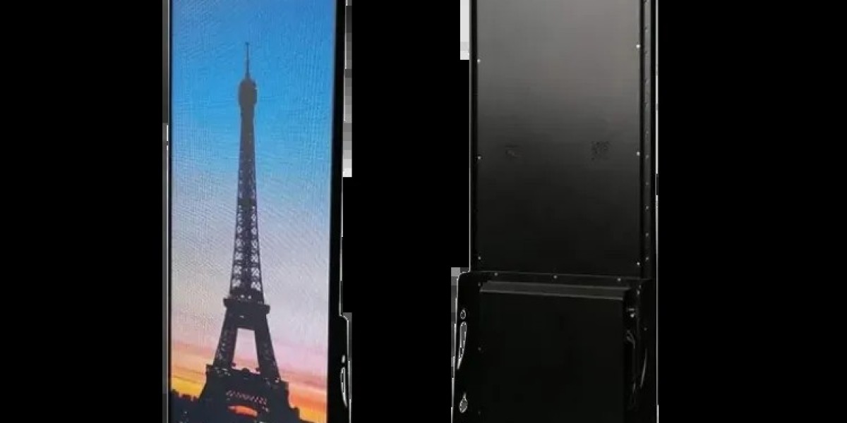 How Effective Are Indoor Advertising Screens for Brand Promotion?