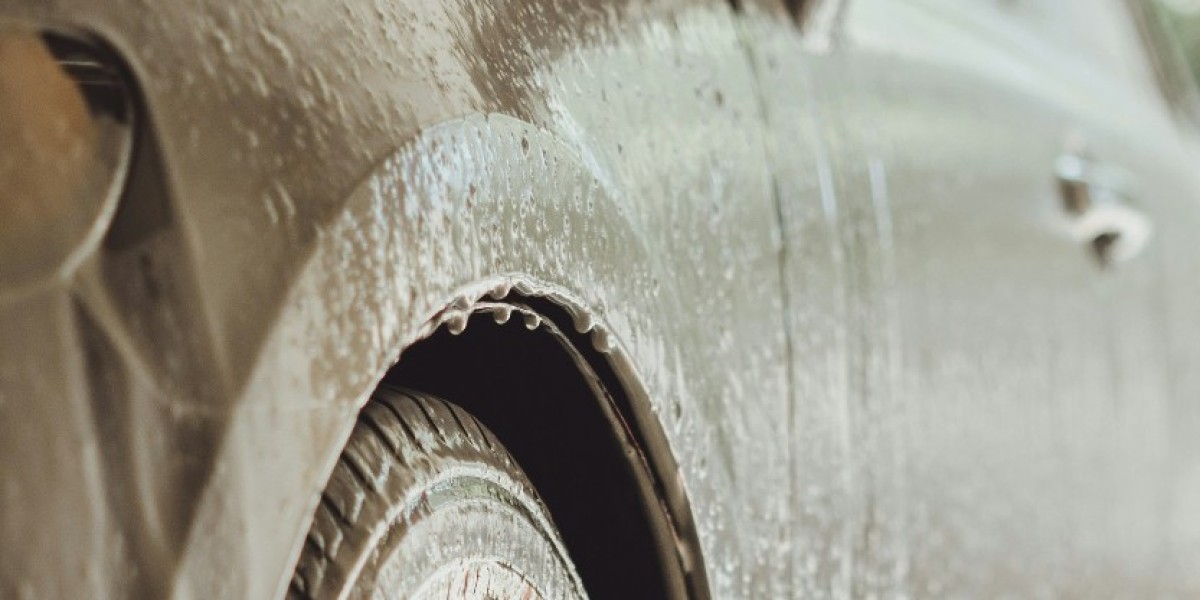 Exterior Detailing: Restoring Your Car’s Shine and Protecting Its Value