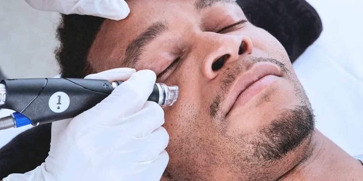 Recharge Your Glow with Men’s Facial Treatment in Dubai Today