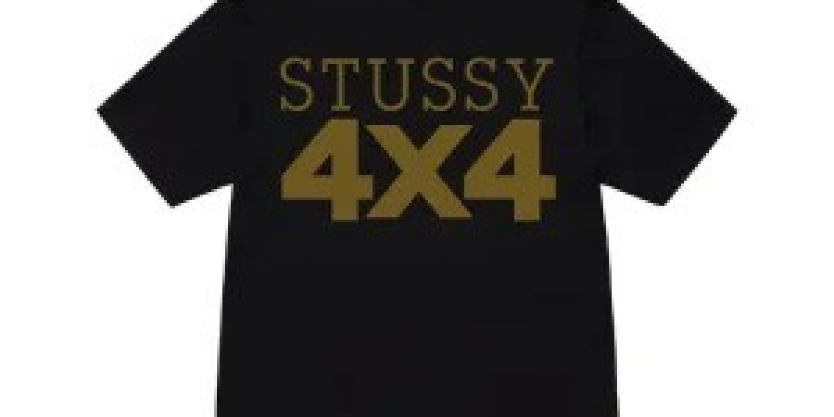 Stussy hoodie has become a must-have wardrobe