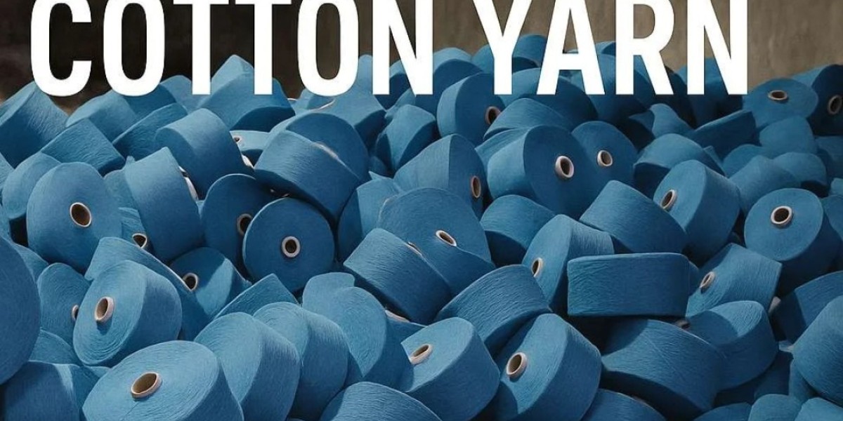 Why Fashion Brands are Choosing Recycled Cotton Yarn for 2025 Collections