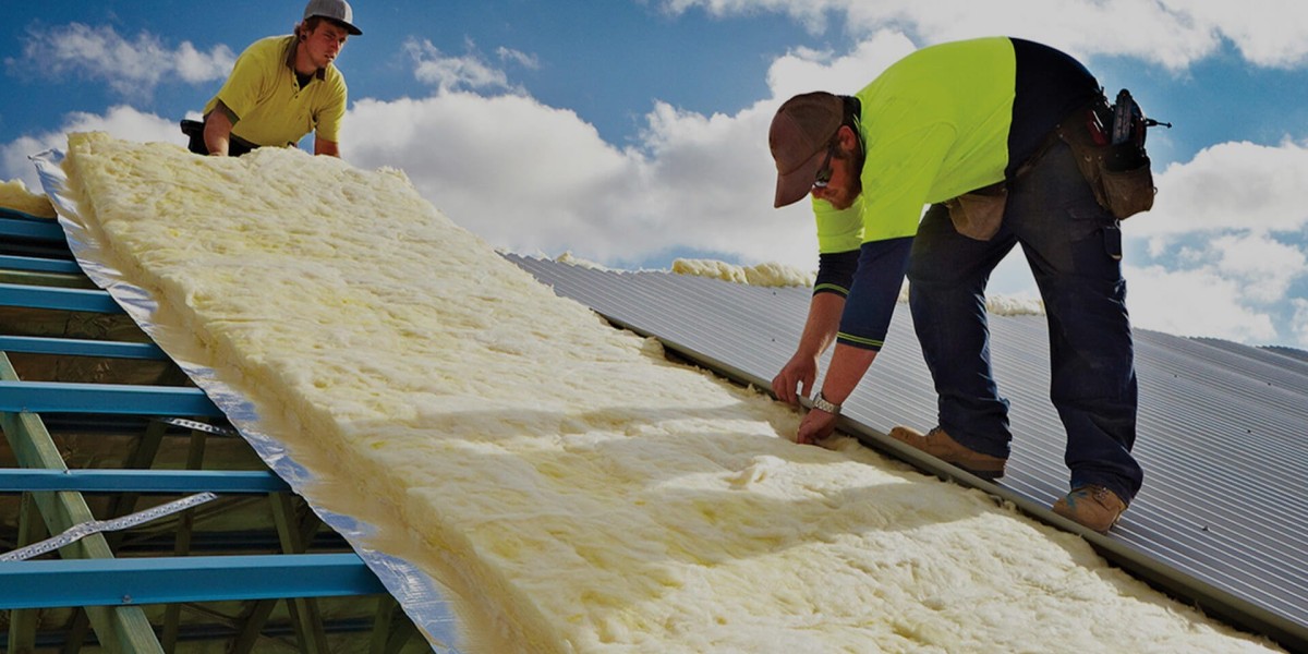 Which Roof Insulation Material Offers the Best Thermal Performance?