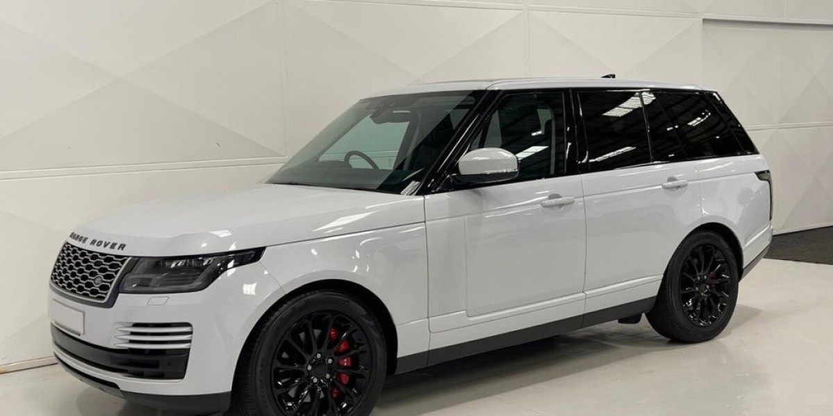 Cairngorm 4×4 Hire: Offering Premium Range Rover Vogue Rental for Every Occasion