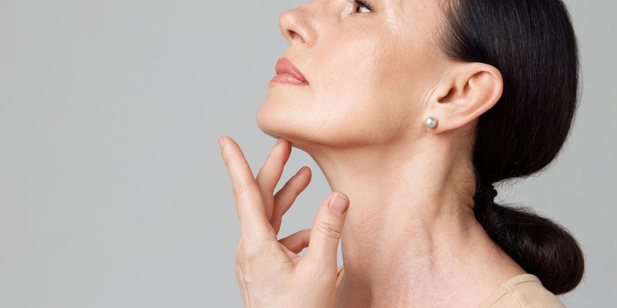 Comparing Kybella vs. CoolSculpting for Double Chin