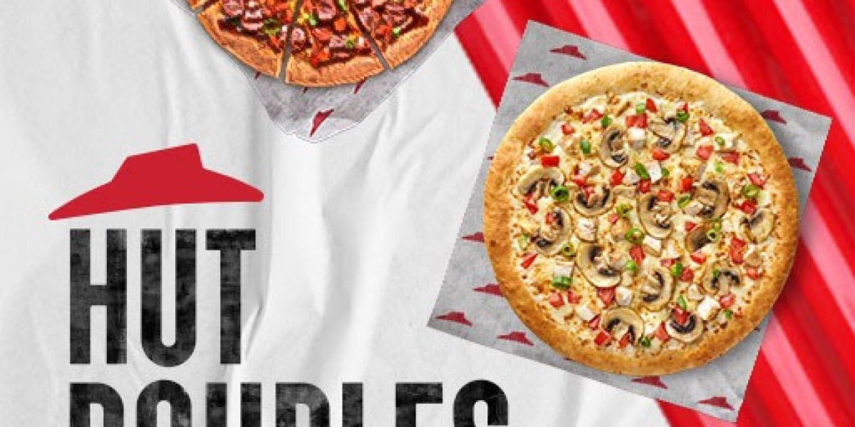 You’ll Never Guess Where to Find the Cheesiest Pizza in Lahore