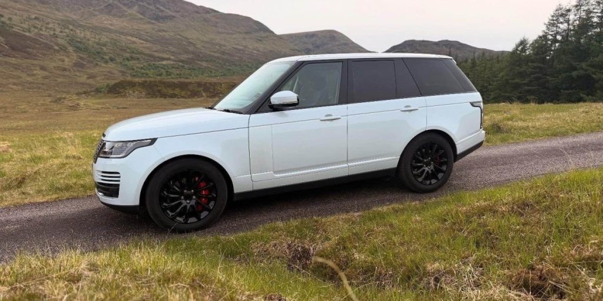 Choose Range Rover Rental Solutions Offered by Cairngorm 4×4 Hire