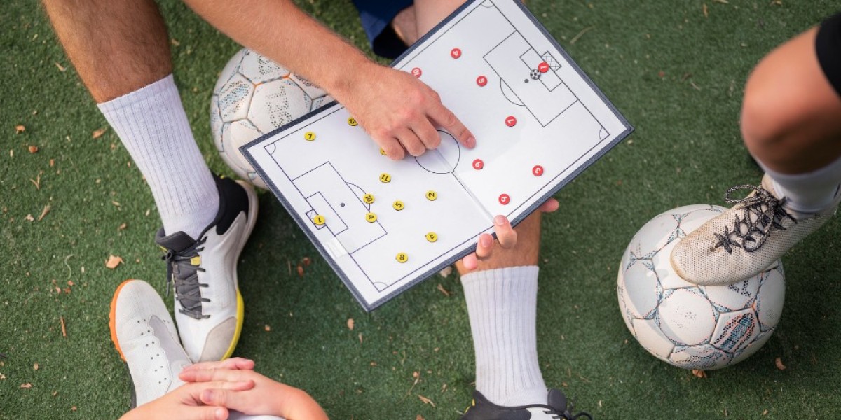 Global Football Sports Analytics Market Analysis: Trends, Innovations, and 2025 Forecast Study