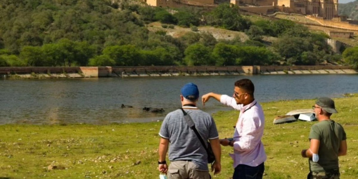 Discover the Best of Agra and Beyond with Hello India Tour Europe