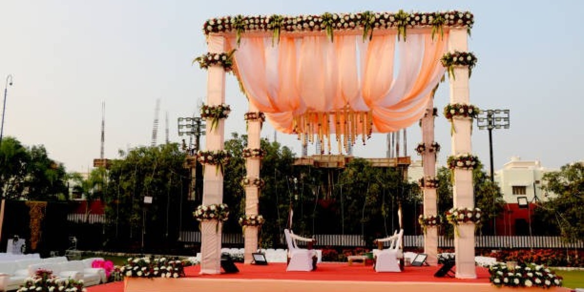 The Timeless Beauty of Dark Greenery in Wedding Design