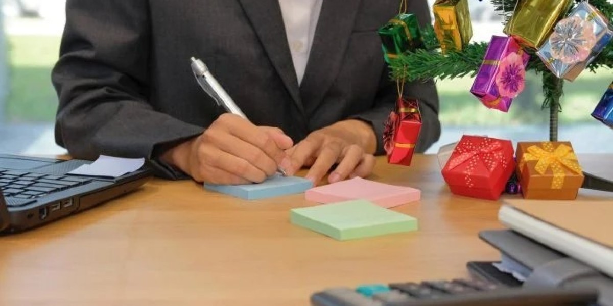 Holiday Season as a Catalyst for Productivity: Upskilling Employees for Efficiency