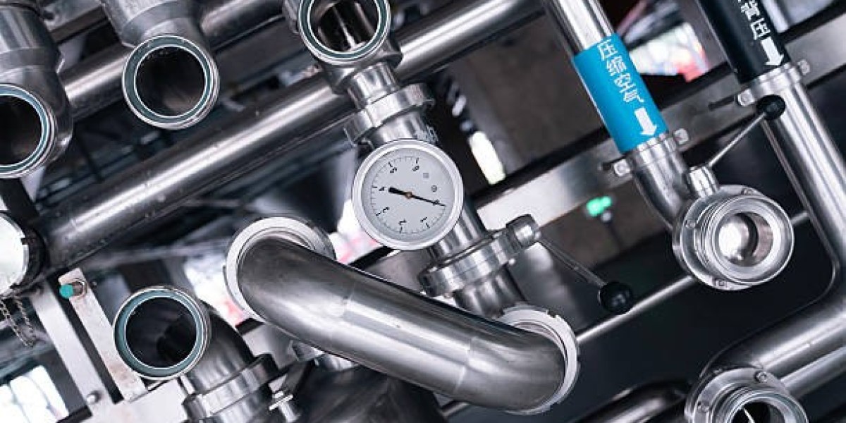 Can a Fuel Pressure Gauge Show Leaks?
