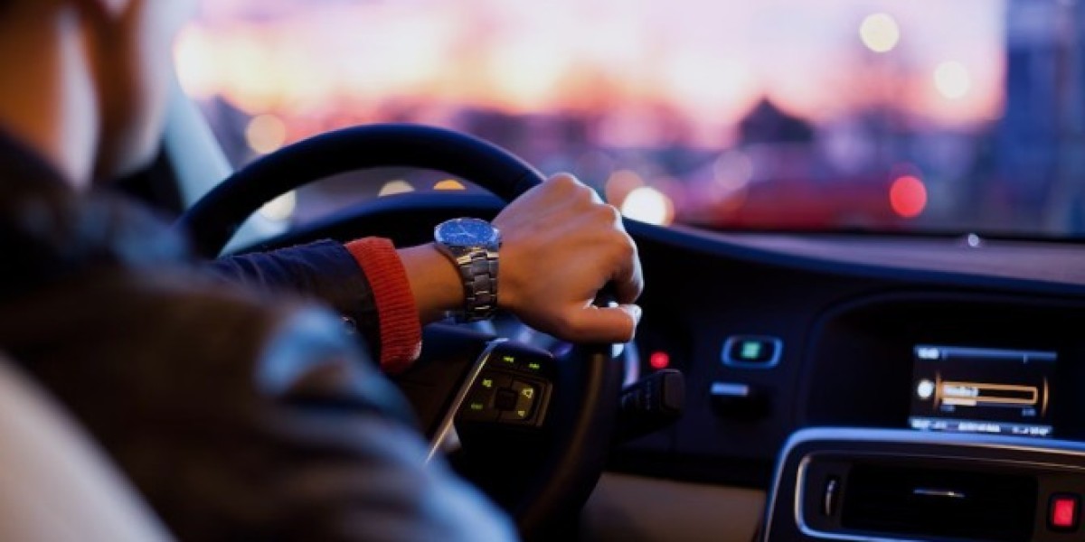 Mastering the Road: Choosing the Right Edison Driving School for Your Journey