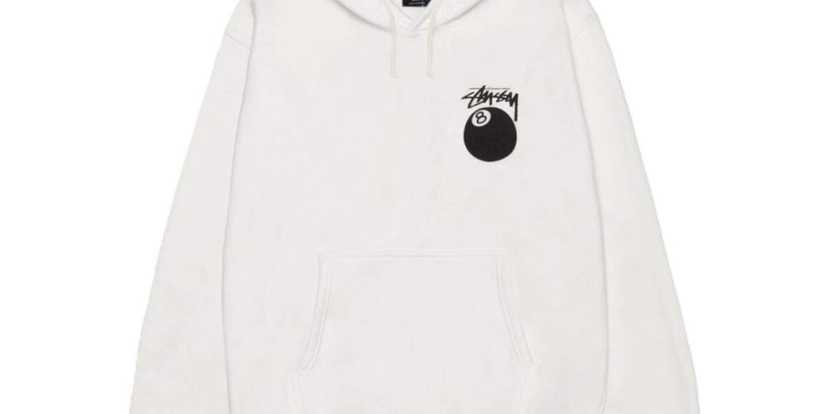 Iconic Designs and Graphics Featured on Pull Stussy: A Deep Dive into Streetwear Artistry